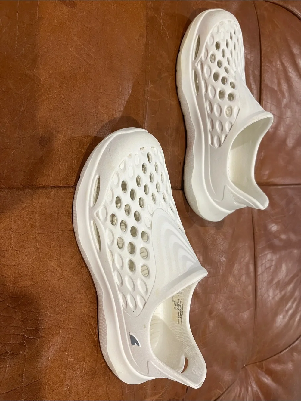 Kids White Slip-On Vent Mesh Water Shoes